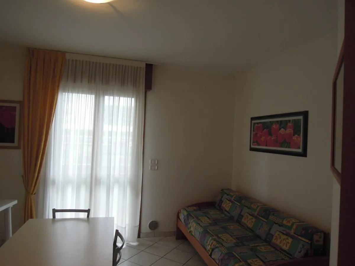 Apartment Lovely Flat With Sea View And Swimming Pool Bibione Italy